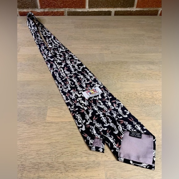 Vintage 90s 1993 Bugs Bunny All Silk Black Neck Tie Rare. - Picture 2 of 6